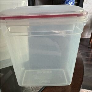 Sterilite 16 cup 3.8 liter food storage container with latching lid.